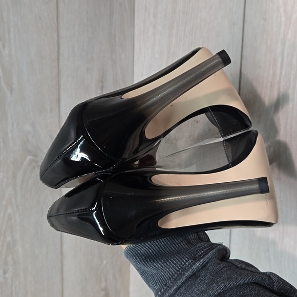 Good American Women "Like New" Cinderella Clear The Pointed toe heels shoes sz 9 - Picture 7 of 12